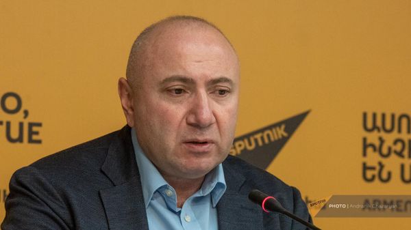 Лидер оппозиционного блока Мать Армения Андраник Теванян на пресс-конференции по итогам визита в ДНР и ЛНР (23 сентября 2024). Еревaн - Sputnik Армения