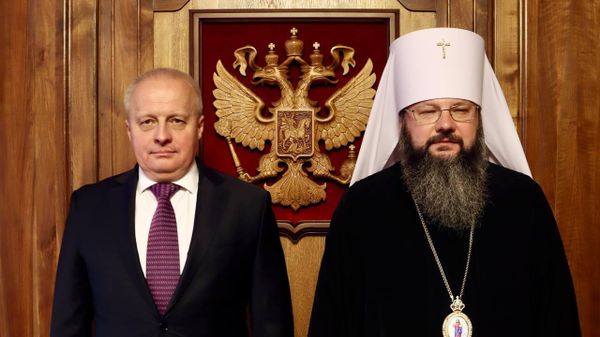 Посол России Сергей Копыркин принял делегацию Русской Православной Церкви во главе с Митрополитом Смоленским и Дорогобужским владыкой Исидором (27 сентября 2024). Еревaн - Sputnik Армения