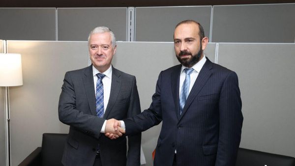 ՀՀ ԱԳ նախարար Արարատ Միրզոյանի հանդիպումը Բուլղարիայի ԱԳ նախարար Իվան Կոնդովի հետ - Sputnik Արմենիա