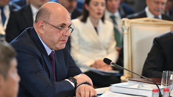 Премьер-министр РФ Михаил Мишустин на заседании Евразийского межправительственного совета в расширенном формате (1 октября 2024). Еревaн - Sputnik Армения