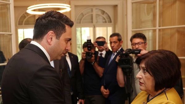 Председатель НС РА Ален Симонян на встрече со спикером Милли Меджлиса Азербайджана Сахибой Гафаровой (16 мая 2024). Женева - Sputnik Армения