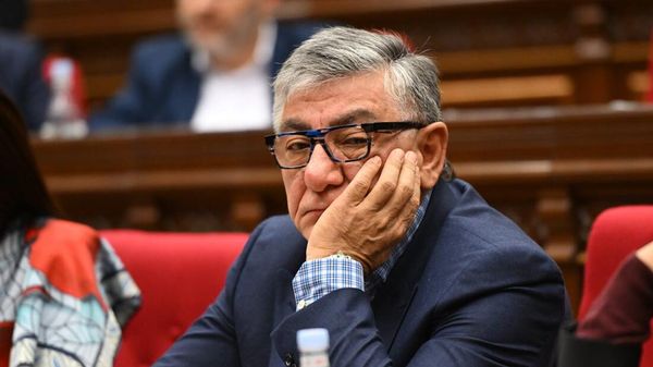 Хачатур Сукиасян во время очередного заседания Национального собрания (22 октября 2024). Еревaн - Sputnik Армения