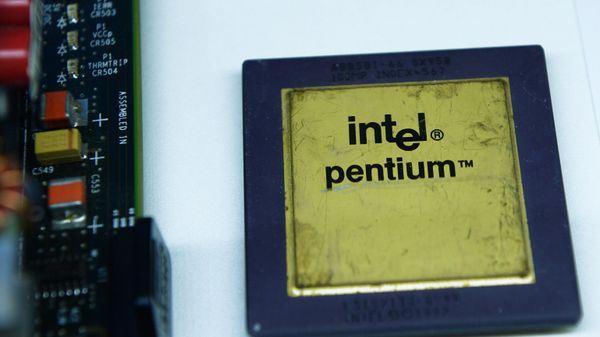 Процессор фирмы Intel Pentium - Sputnik Армения