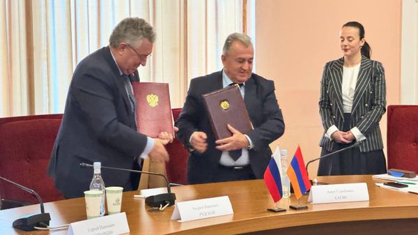 Подписана дорожная карта между Академией Наук Армении и Санкт- Петербургским отделением РАН (24 октября 2024). Еревaн - Sputnik Армения