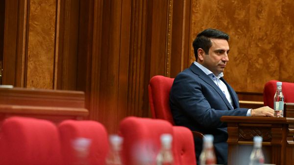 Ալեն Սիմոնյանը ԱԺ–ում - Sputnik Արմենիա