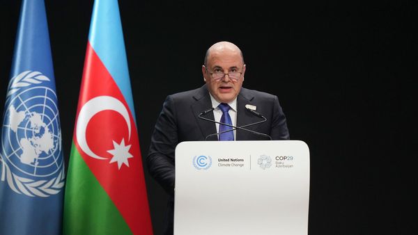 Председатель правительства России Михаил Мишустин выступает на пленарном заседании 29-го климатического саммита ООН (13 ноября 2024). Баку - Sputnik Армения