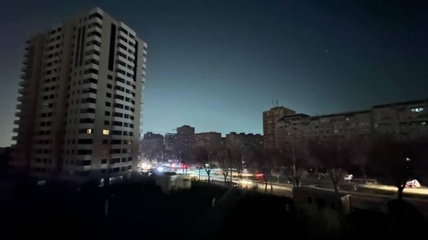 Обесточенные здания в административном районе Давташен - Sputnik Армения