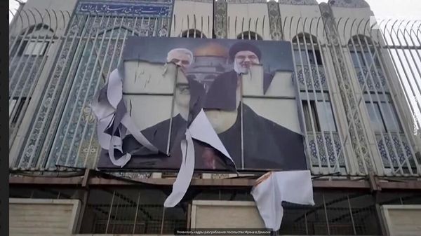 Кадры разграбления посольства Ирана в Дамаске - Sputnik Армения