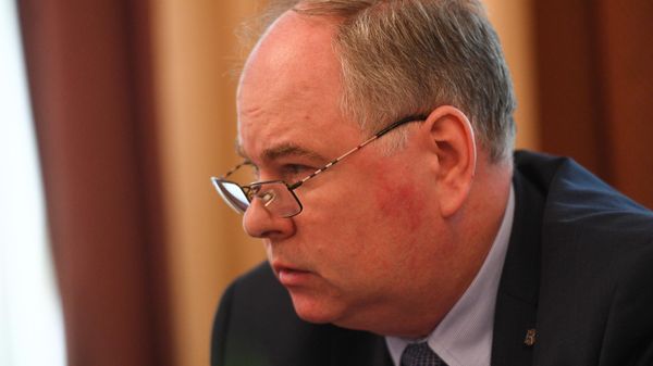 Полномочный представитель РФ при ОДКБ Виктор Васильев во время презентации публичного доклада Аналитической ассоциации ОДКБ Угроза международного терроризма и религиозного экстремизма государствам - членам ОДКБ на центрально-азиатском и афганском направлениях (22 марта 2017). Москвa - Sputnik Армения