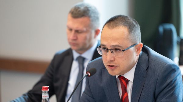 Дмитрий Лицкай во время круглого стола на тему «Формирование евразийской безопасности: взгляд из Армении» (9 декабря 2024). Еревaн - Sputnik Армения