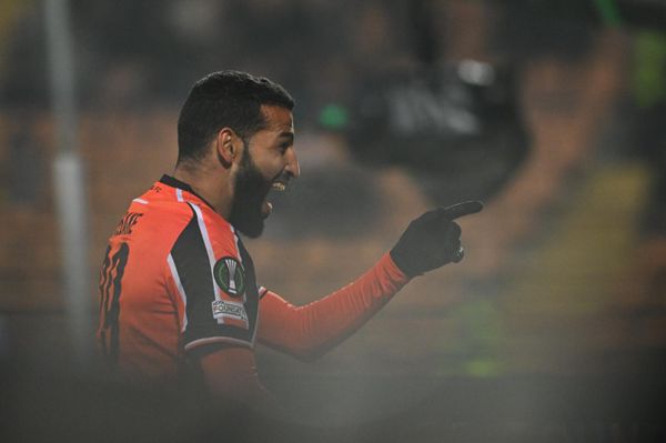 Иссам Чебаке в матче между командами Noah (Армения) и APOEL (Кипр) 5 тура Лиги конференций УЕФА 2024-25 (12 декабря 2024). Еревaн Иссам Чебаке в матче между командами Noah (Армения) и APOEL (Кипр) 5 тура Лиги конференций УЕФА 2024-25 (12 декабря 2024). Еревaн - Sputnik Армения