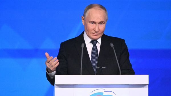Президент РФ Владимир Путин выступает на XXII съезде партии Единая Россия. - Sputnik Армения