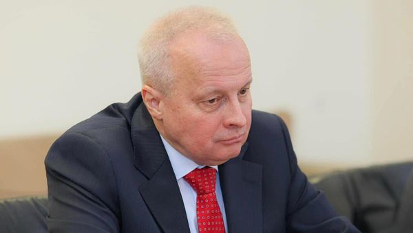 Посол России Сергей Копыркин на встрече с министром ТУИ РА (17 декабря 2024). Еревaн - Sputnik Армения