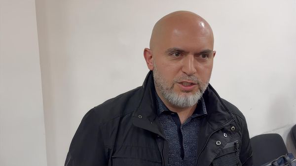 Армен Ашотян отвечает на вопросы журналистов по окончанию судебного заседания (24 декабря 2024). Еревaн - Sputnik Армения