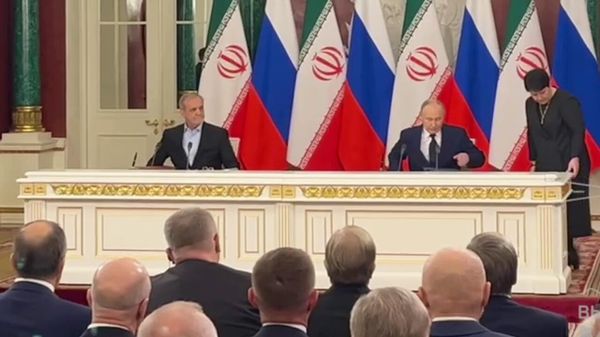 Путин и Пезешкиан подписали договор о всеобъемлющем стратегическом партнерстве - Sputnik Армения