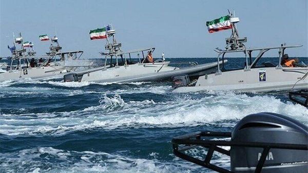 Военно-морской флот Корпуса стражей исламской революции (КСИР) проведет военно-морские учения в Персидском заливе и Ормузском проливе - Sputnik Армения