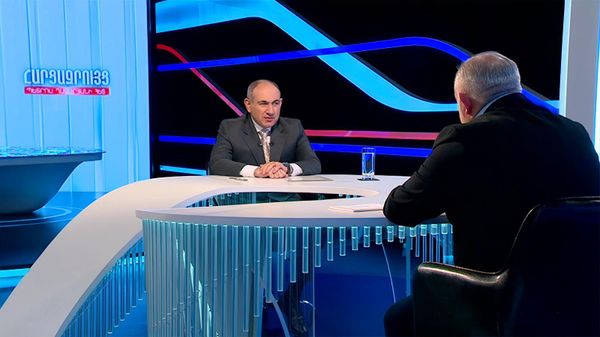 Премьер-министр Никол Пашинян во время интервью на Первом канале (25 января 2025). Еревaн - Sputnik Армения