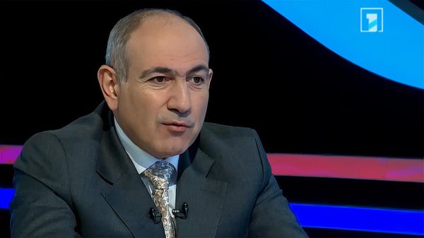 Премьер-министр Никол Пашинян во время интервью на Первом канале (25 января 2025). Еревaн - Sputnik Армения