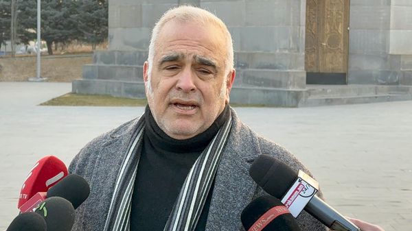 Раффи Ованнисян  - Sputnik Армения