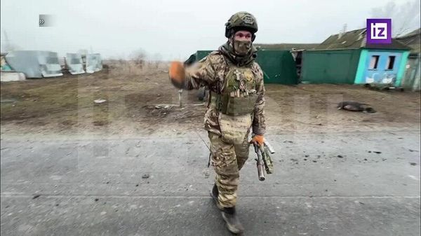 Съемочная группа Известий попала под удар БПЛА ВСУ в селе Плехово в Курской области - Sputnik Армения