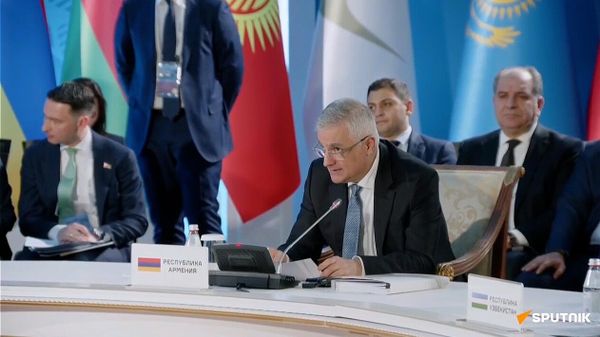 Вице-премьер Армении Мгер Григорян выступает на заседании Евразийского межправительственного совета в расширенном составе (31 января 2025). Алматы - Sputnik Армения