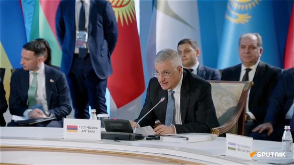 Вице-премьер Армении: в ЕАЭС нужно повышать доступность финансов для совместных бизнес-проектов - Sputnik Армения