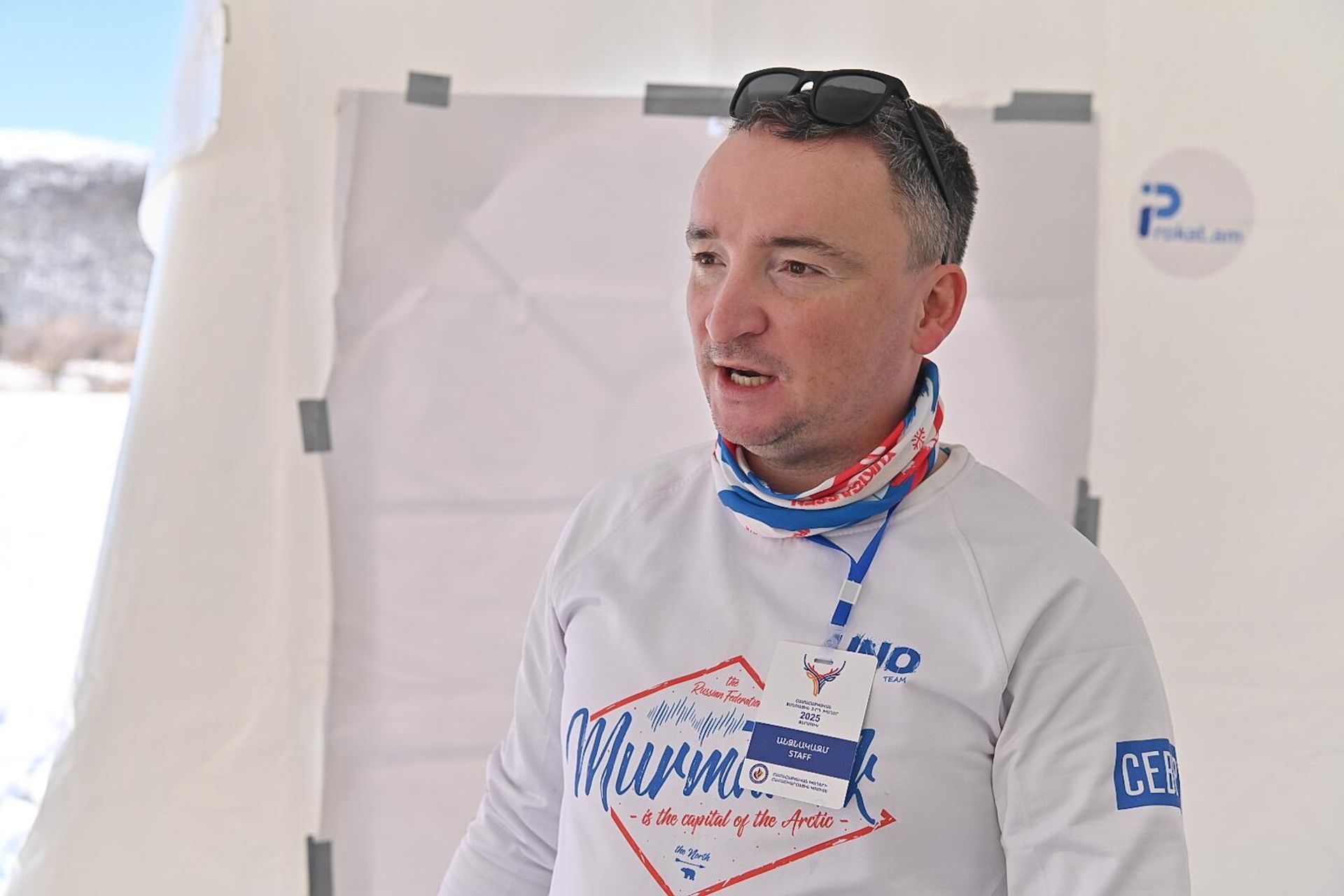 Участник из Мурманска Валентин Юченоко на турнире по снежкам (Юкигассен) на Вторых зимних Панармянских играх (2 февраля 2025). Джермук - Sputnik Արմենիա, 1920, 02.02.2025