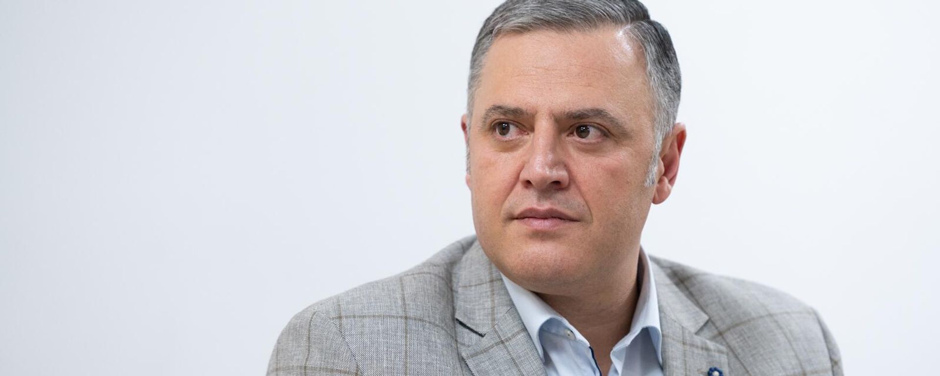 Председатель Центра Сознательное общество Артур Микаелян в гостях радио Sputnik - Sputnik Армения, 1920, 10.02.2025