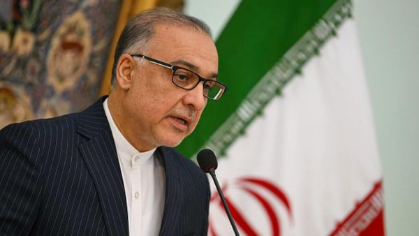 Пресс-конференция посла Ирана в Армении Мехди Собхани (6 февраля 2025). Еревaн - Sputnik Армения