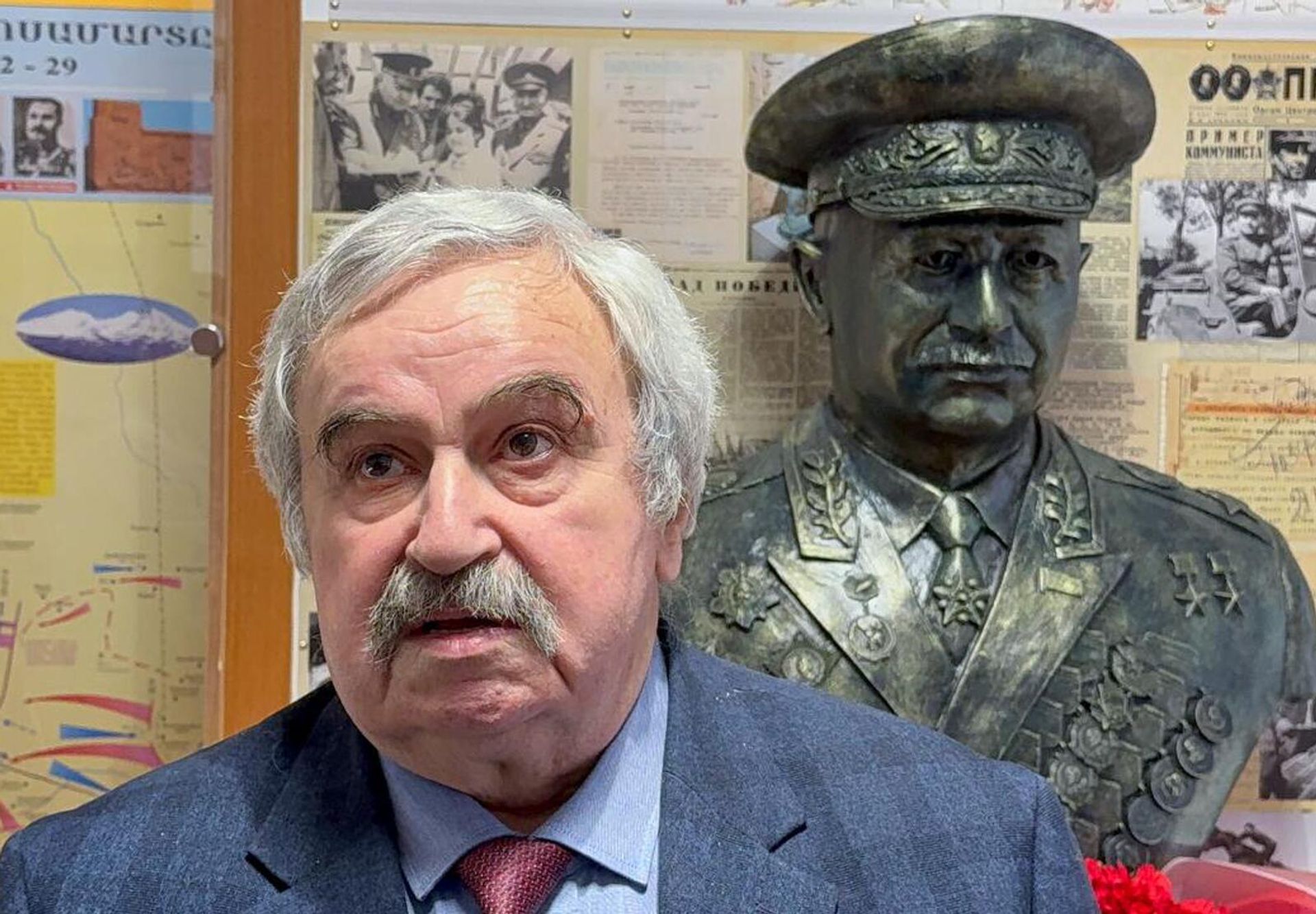 Внук маршала Баграмяна Иван Баграмян в музее маршала Баграмяна (23 февраля 2025). Еревaн - Sputnik Армения, 1920, 23.02.2025