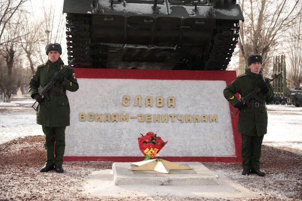 Почетный караул - Sputnik Армения