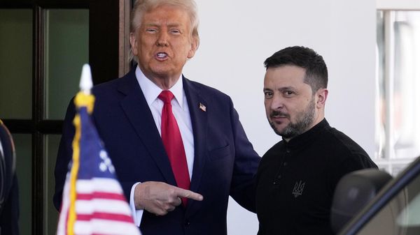 Президент США Дональд Трамп и президент Украины Владимир Зеленский на встрече (28 февраля 2025). Вашингтон - Sputnik Армения