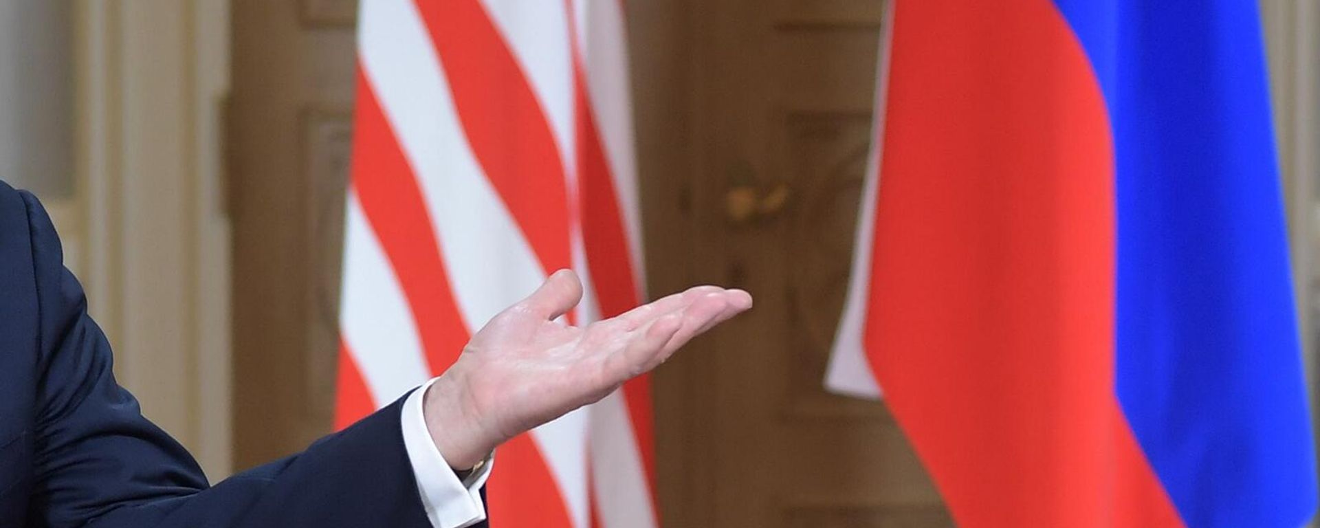 Встреча президентов РФ и США Владимира Путина и Дональда Трампа в президентском дворце в Хельсинки (16 июля 2018). Финляндия - Sputnik Армения, 1920, 10.03.2025