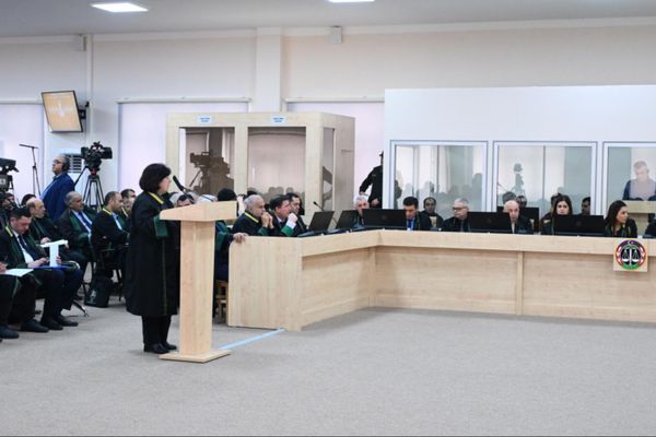 Судебное заседание над армянским военно-политическим руководством Нагорного Карабаха (13 марта 2025). Баку - Sputnik Армения
