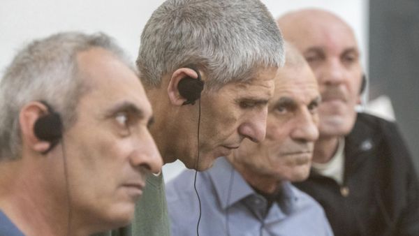 Հայ գերիները Բաքվի դատարանում - Sputnik Արմենիա
