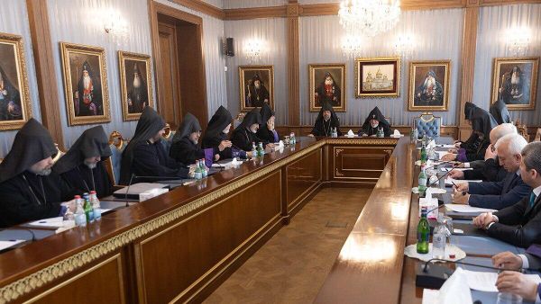 Заседание Высшего Духовного Совета под председательством Католикоса Гарегина II (15 марта 2025). Эчмиадзин - Sputnik Армения