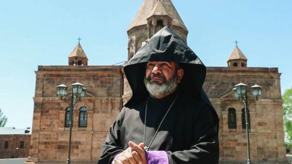 Տեր Վազգեն արքեպիսկոպոս Միրզախանյան - Sputnik Արմենիա