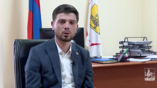 Кадр из обращения члена фракции Мой шаг Совета старейшин Еревaна Армена Галечяна о проблемах водоснабжения (7 февраля 2022). Еревaн - Sputnik Армения