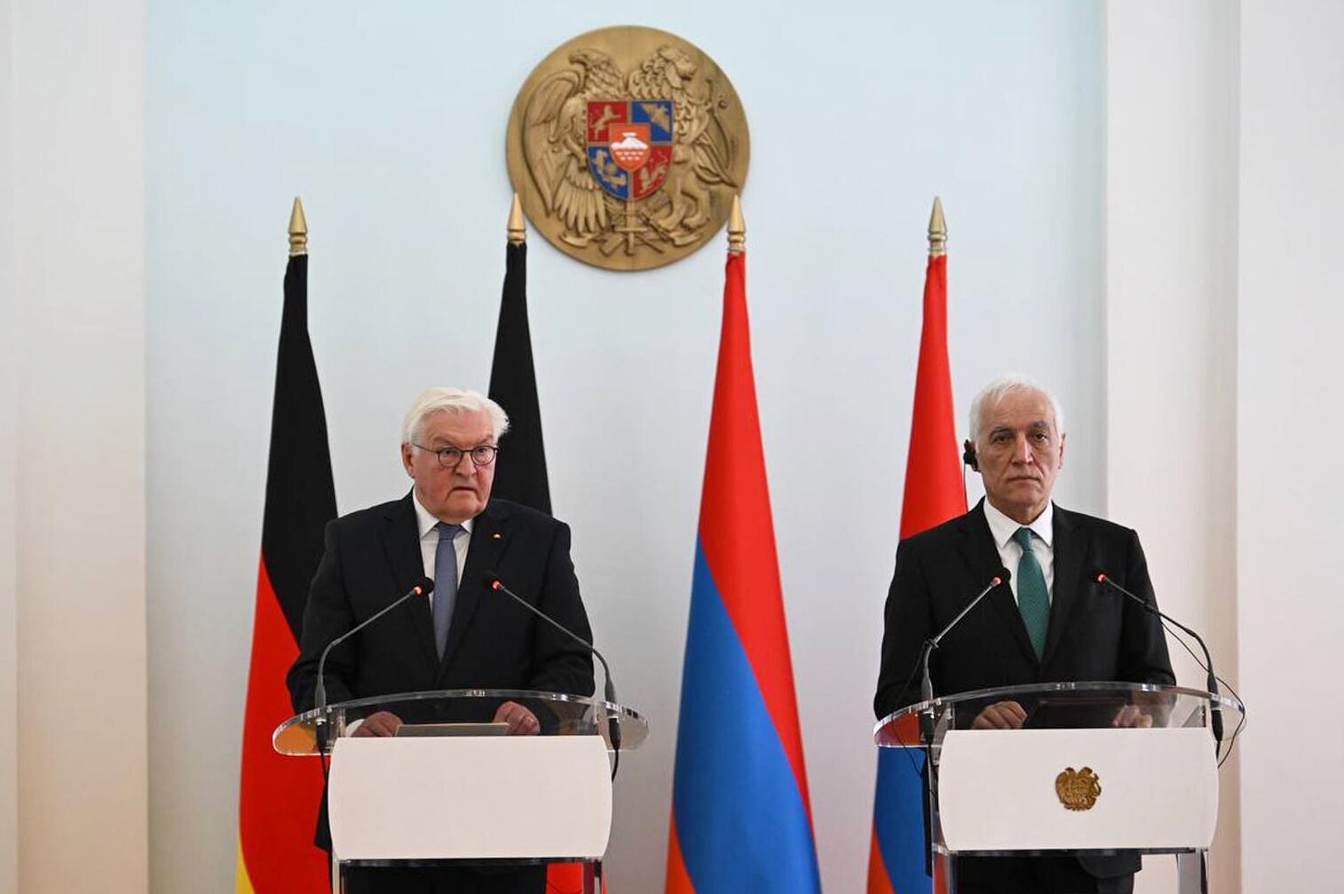 Президент Ваагн Хачатурян и президент Германии Вальтер Штайнмайер на пресс-конференции по итогам встречи (31 марта 2025). Еревaн - Sputnik Արմենիա, 1920, 31.03.2025