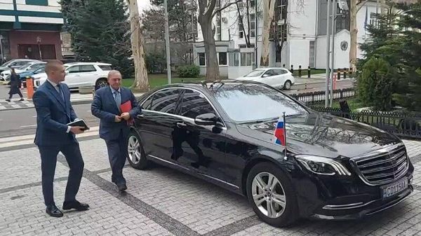 Прибытие российского посла в молдавский МИД - Sputnik Армения