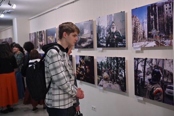 «Դոնբասն ականատեսի օբյեկտիվով» ցուցահանդես - Sputnik Արմենիա