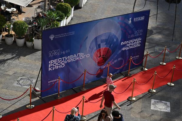 Открытие Фестиваля российского кино Армения 2025 (4 апреля 2025). Еревaн Открытие Фестиваля российского кино Армения 2025 (4 апреля 2025). Еревaн - Sputnik Армения