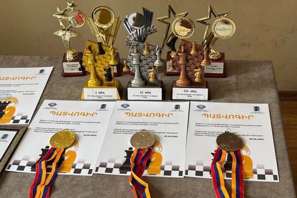 ԶԼՄ-ների ներկայացուցիչների շախմատի 10-րդ առաջնության մրցանակները - Sputnik Արմենիա