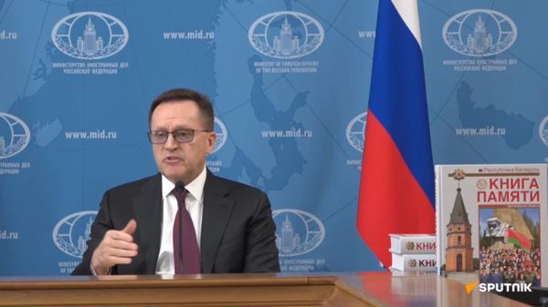 Сносят сотнями, а можно даже, наверное, сказать и тысячами памятники нашим воинам - Ванин - Sputnik Армения