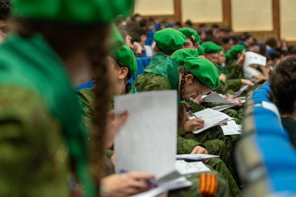 Международное патриотическое мероприятие Диктант Победы (25 апреля 2025). Еревaн - Sputnik Армения