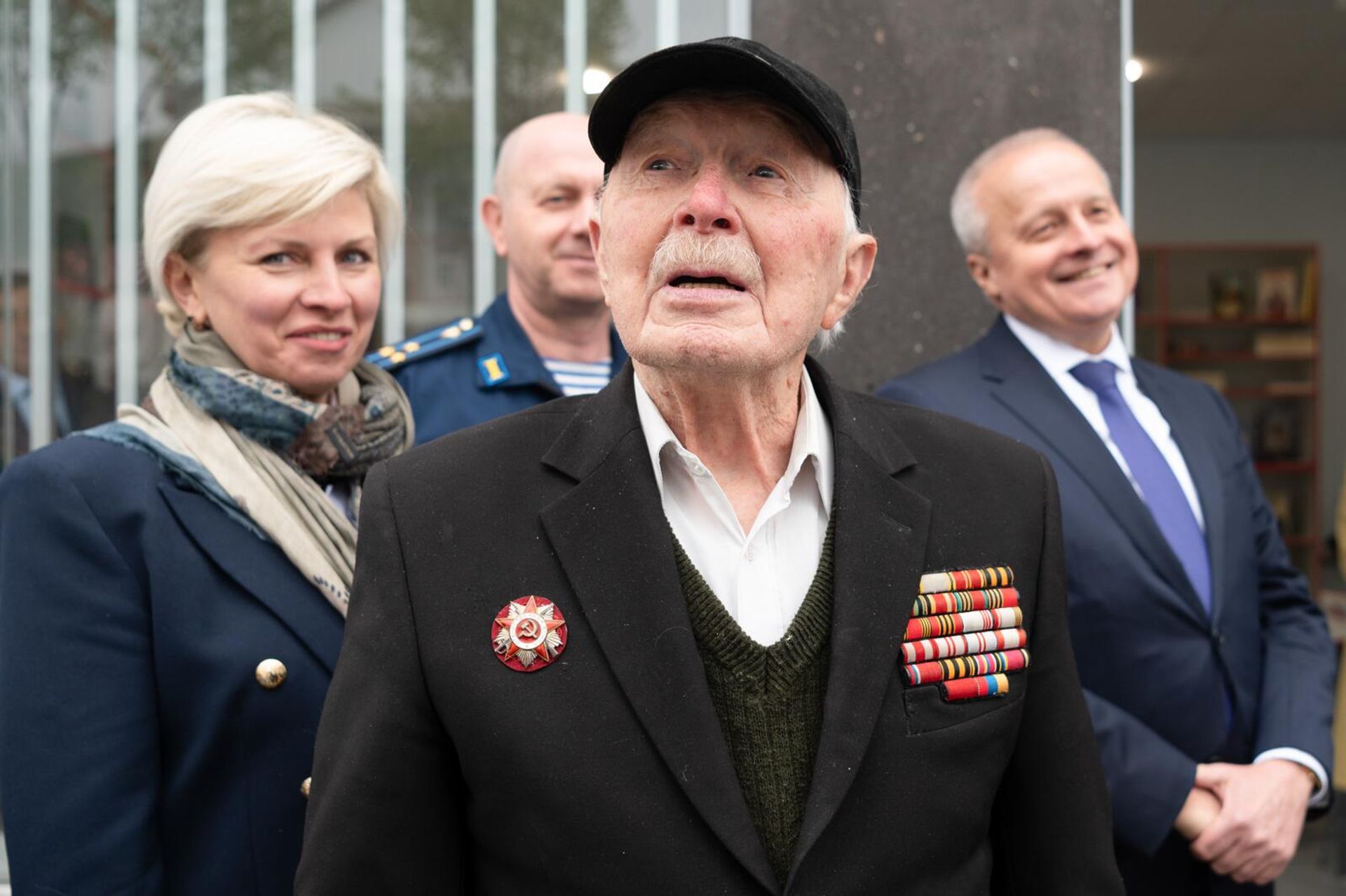 Ветеран ВОВ Владимир Рапацкий на церемонии награждения юбилейной медалью Победы в ВОВ 1941-1945 гг  (29 апреля 2025). Ванадзор - Sputnik Արմենիա, 1920, 29.04.2025