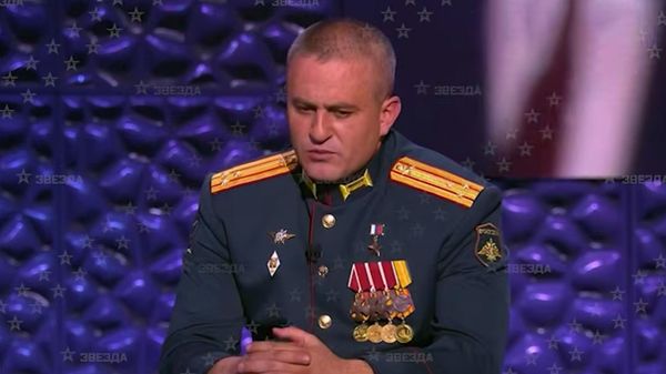 Я армянин, но мне это никогда не мешало чувствовать себя русским офицером: герой России Андраник Гаспарян
 - Sputnik Армения