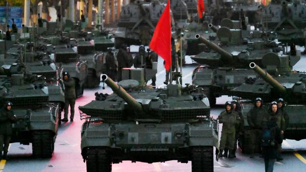 Т-90М на репетиции парада в Москве в честь 80-й годовщины Победы в Великой Отечественной войне - Sputnik Армения