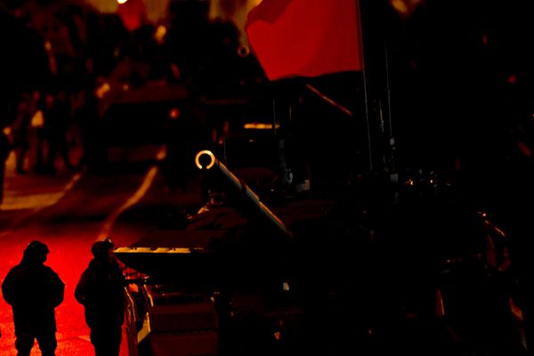 Российская военная техника направляется на Красную площадь - Sputnik Армения