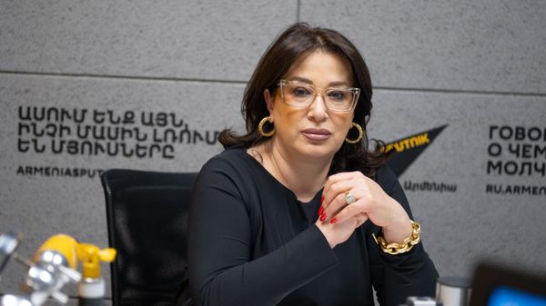 Председатель Союза журналистов Армении, главный редактор газеты “168 жам” и сайта 168.am Сатик Сейранян в гостях радио Sputnik - Sputnik Армения